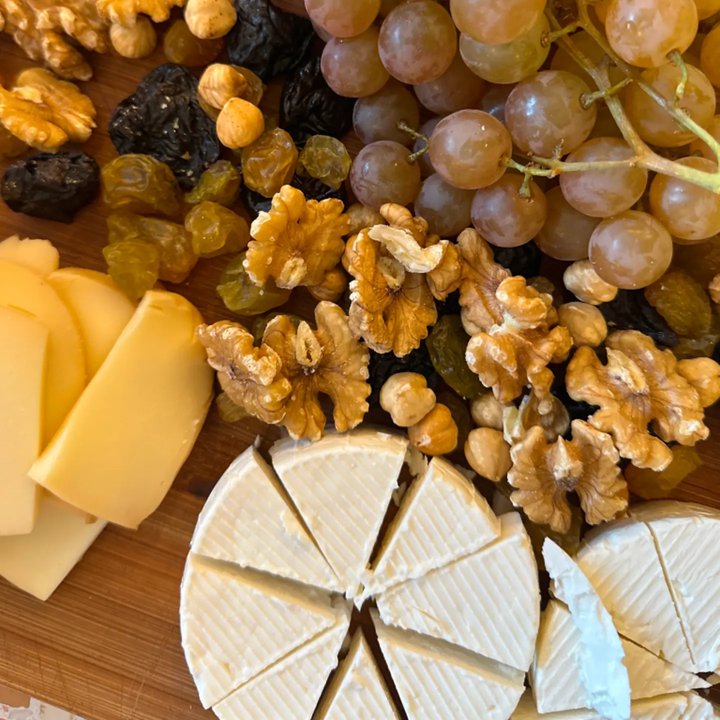 cheese and white grapes