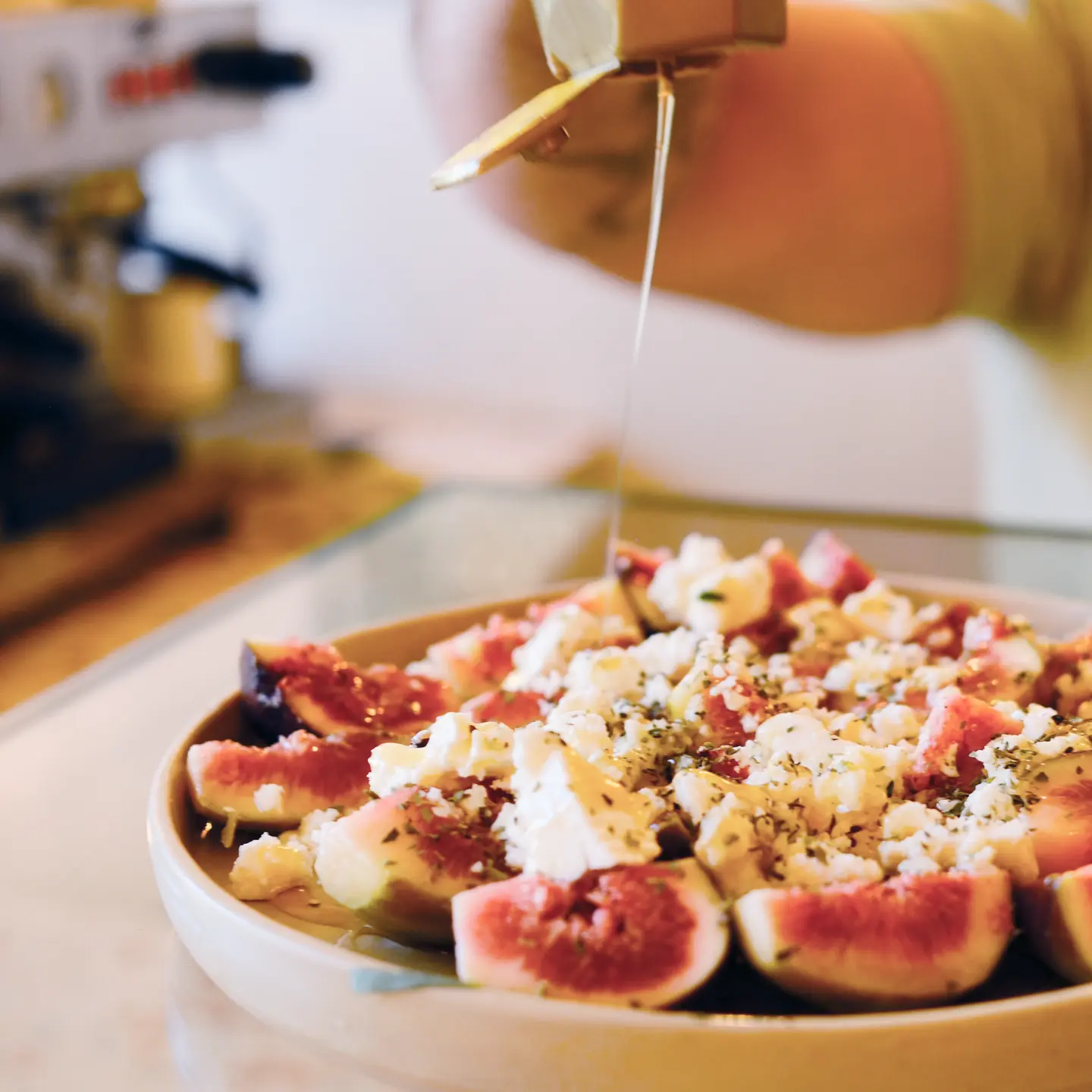 figs and other snacks for wine